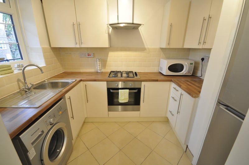 Room Shandy Street in Greater London