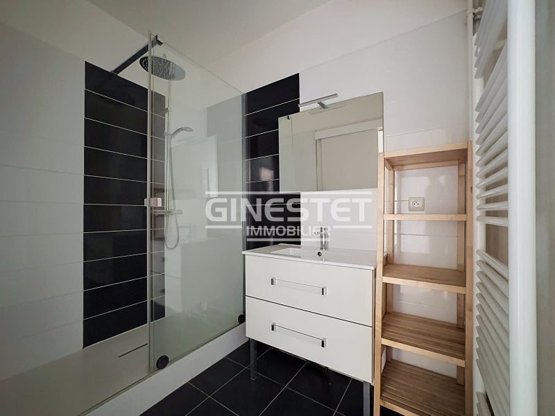 Flat Rue Claude Huez in Troyes