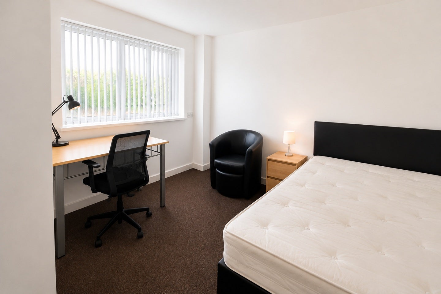Room Mersey Road in Runcorn