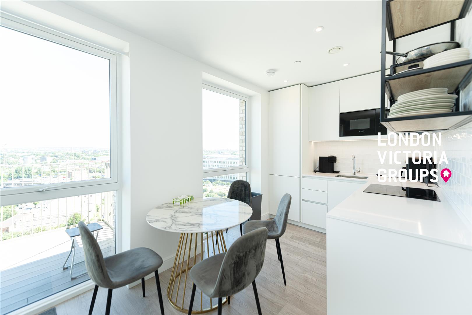 Flat Abbeydale Road in Greater London