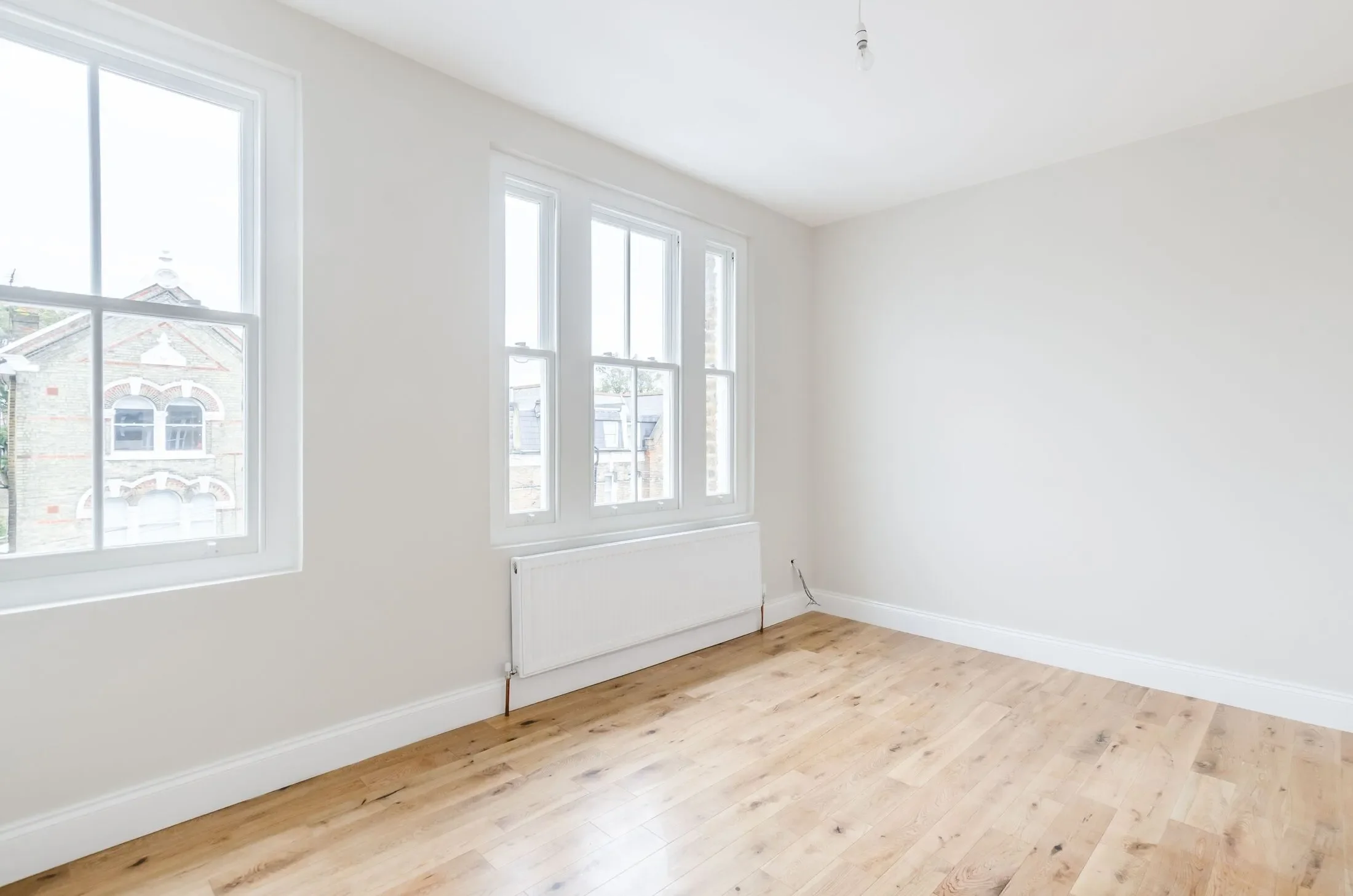 Flat Endlesham Road in Greater London