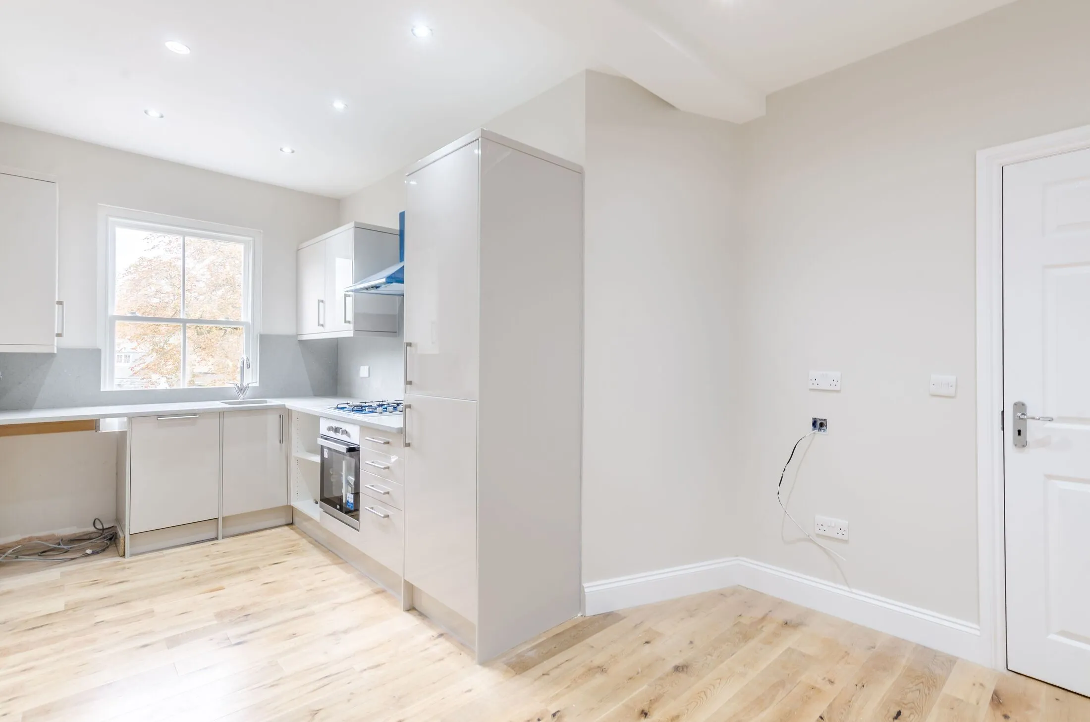 Flat Endlesham Road in Greater London