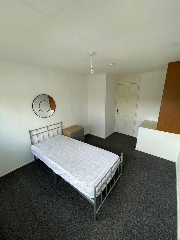 Room Rowan Close in Breckland District