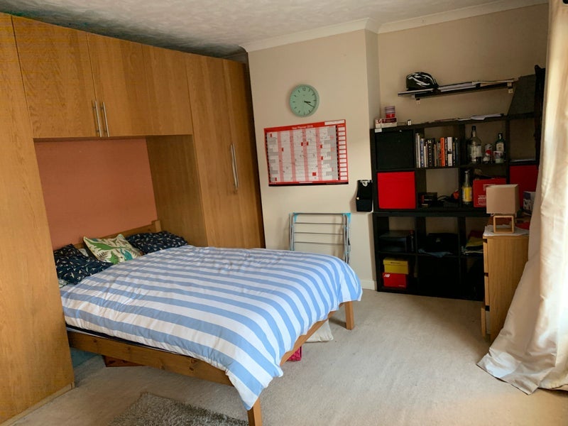 Room Ruby Street in Cardiff