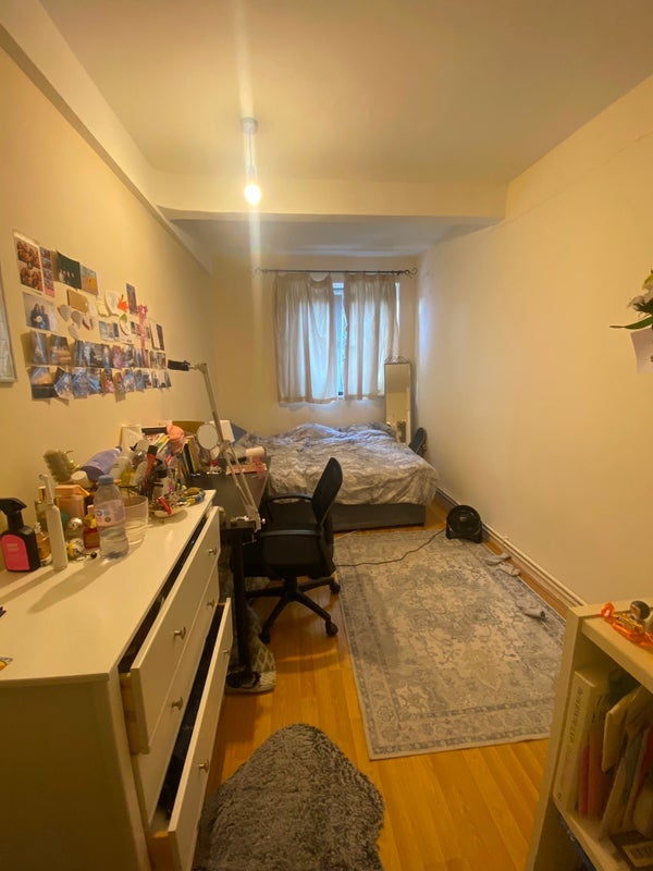 Room Lever Street in Greater London