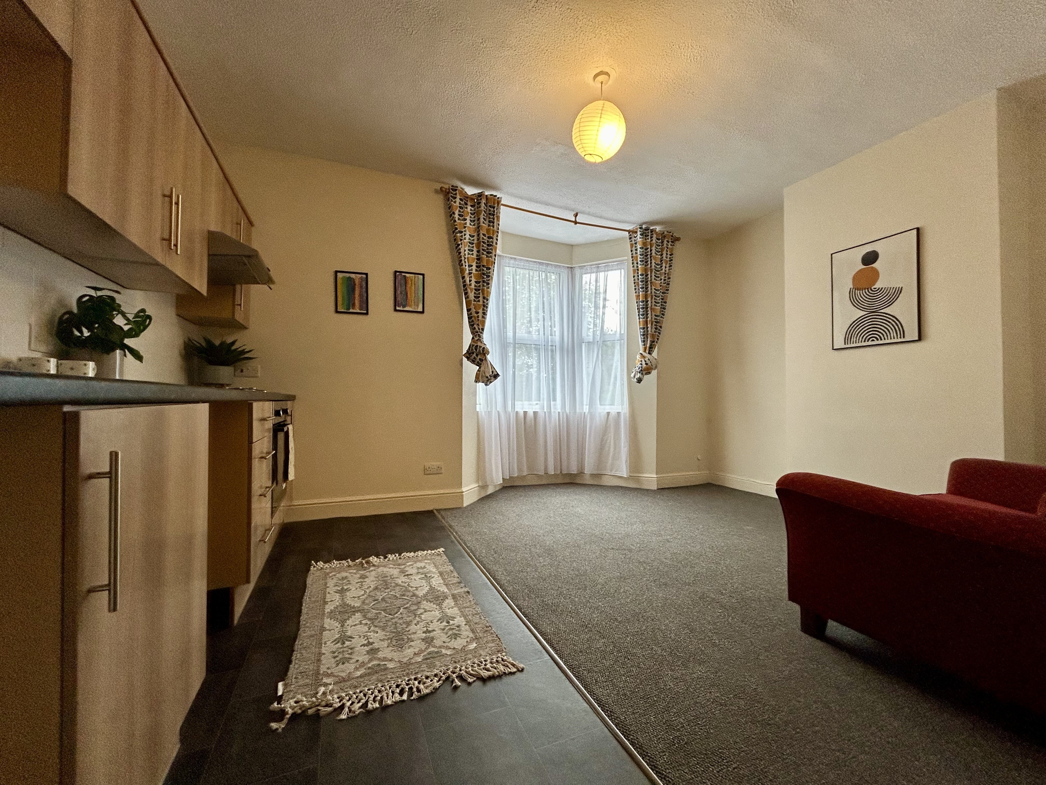 Flat Sturdon Road in Bristol