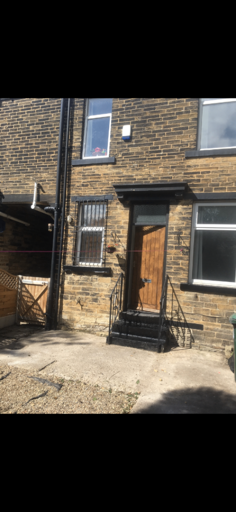 House Cross Lane in Bradford