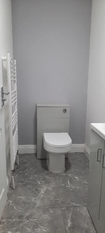 Room St. George's Crescent in Slough