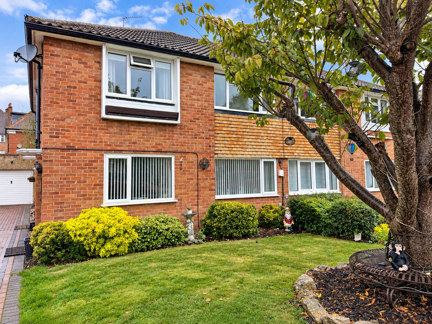 Flat Hereford Close in Epsom and Ewell