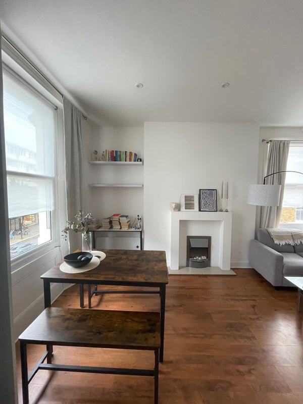Flat Campden Hill Road in Greater London