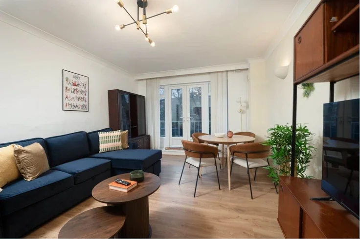 Flat Fairfax Road in Greater London