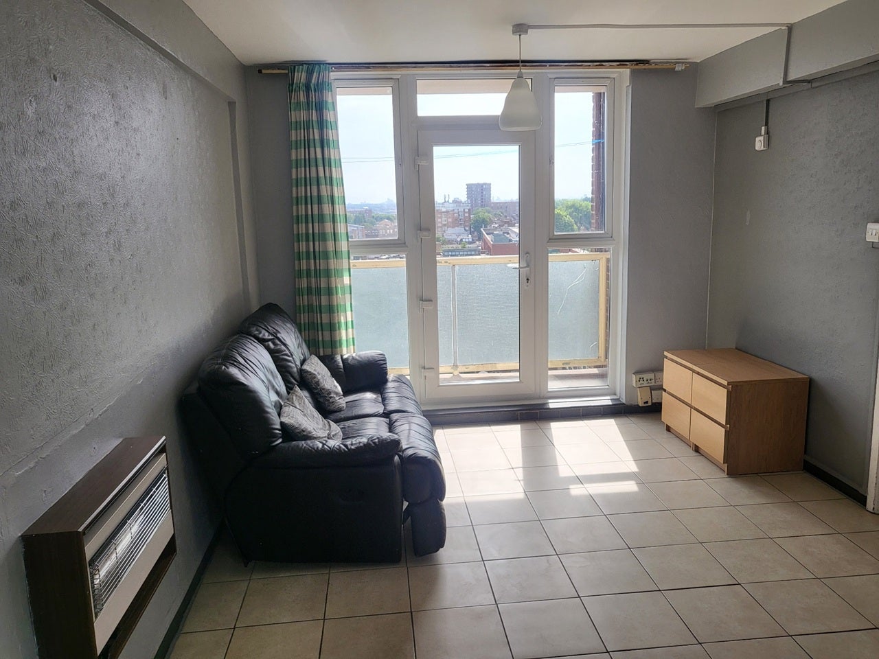 Flat Amhurst Park in Greater London