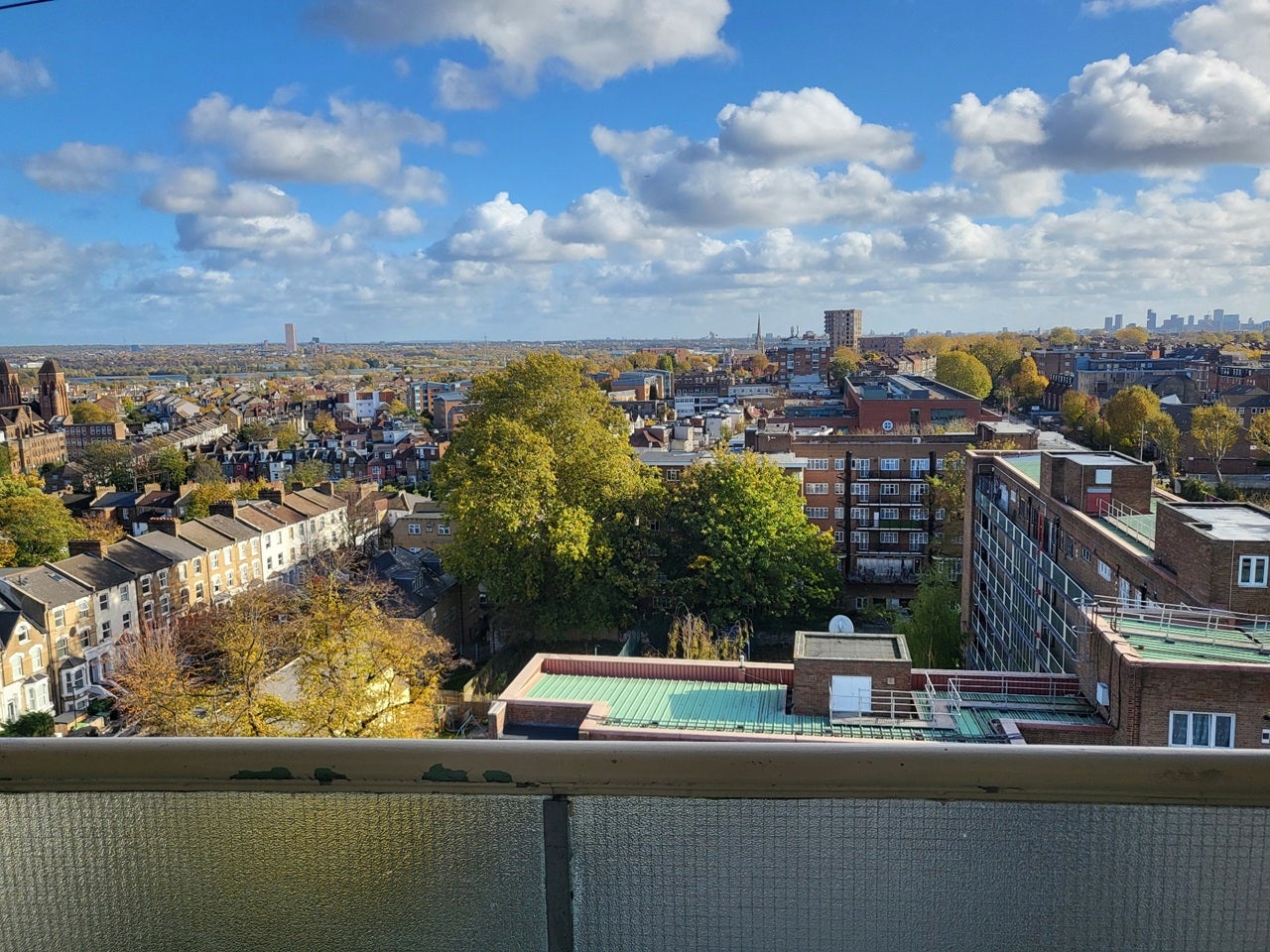 Flat Amhurst Park in Greater London