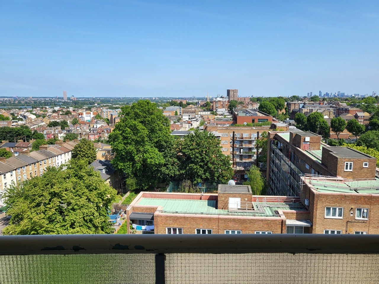 Flat Amhurst Park in Greater London