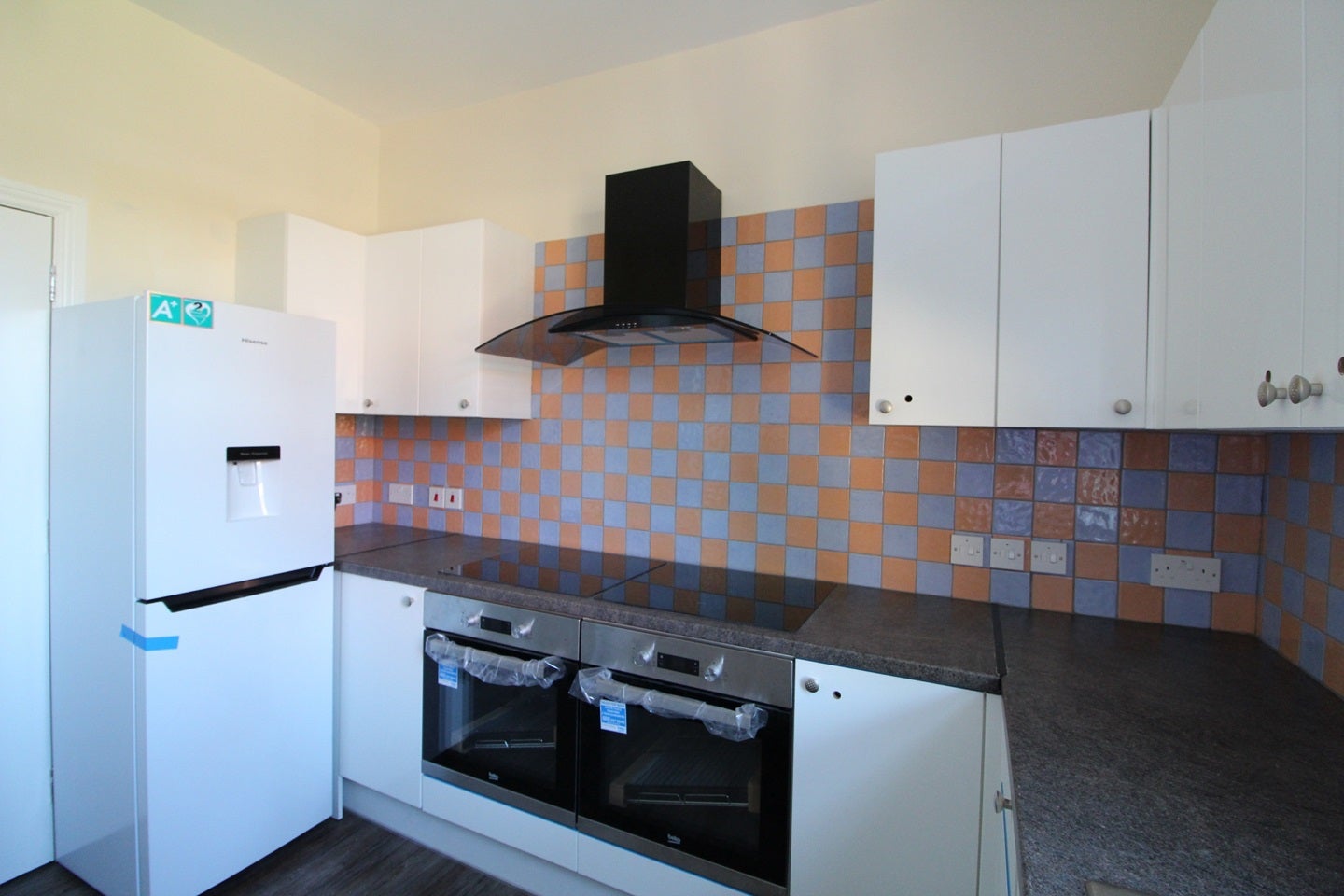 Room Wavertree Road in Greater London