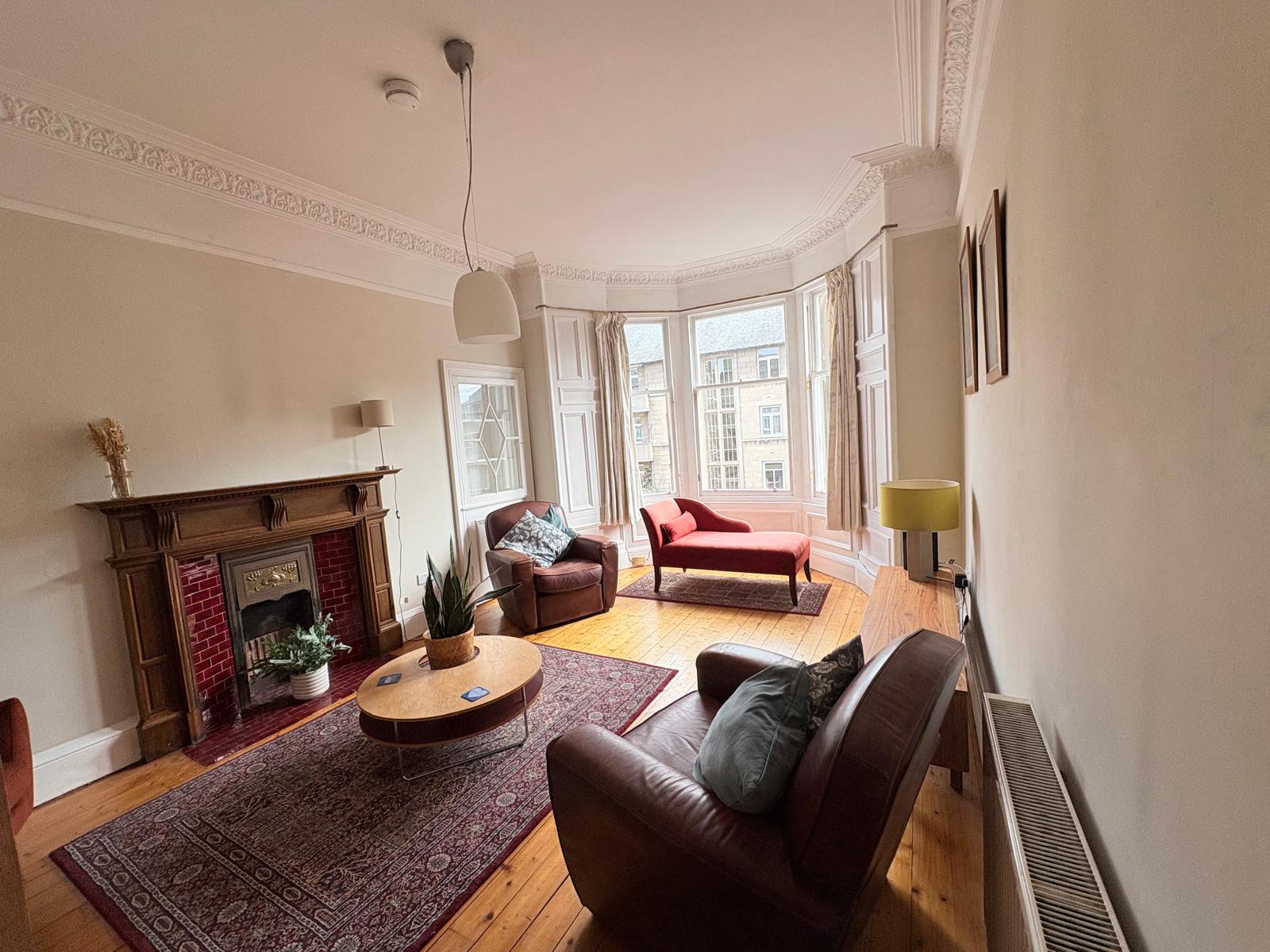 Flat Falcon Avenue in City of Edinburgh