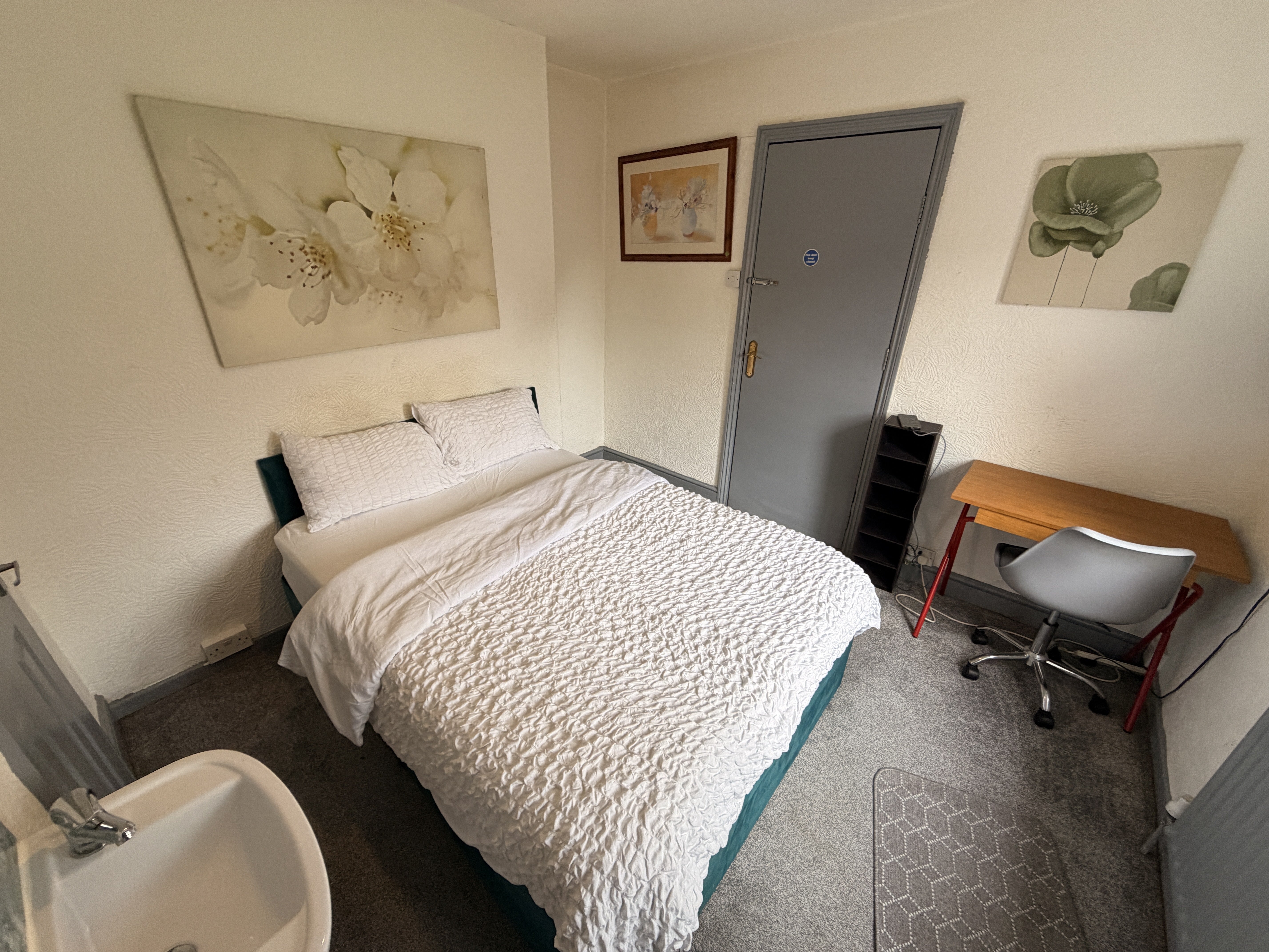 Room Eastern Avenue South in Northampton