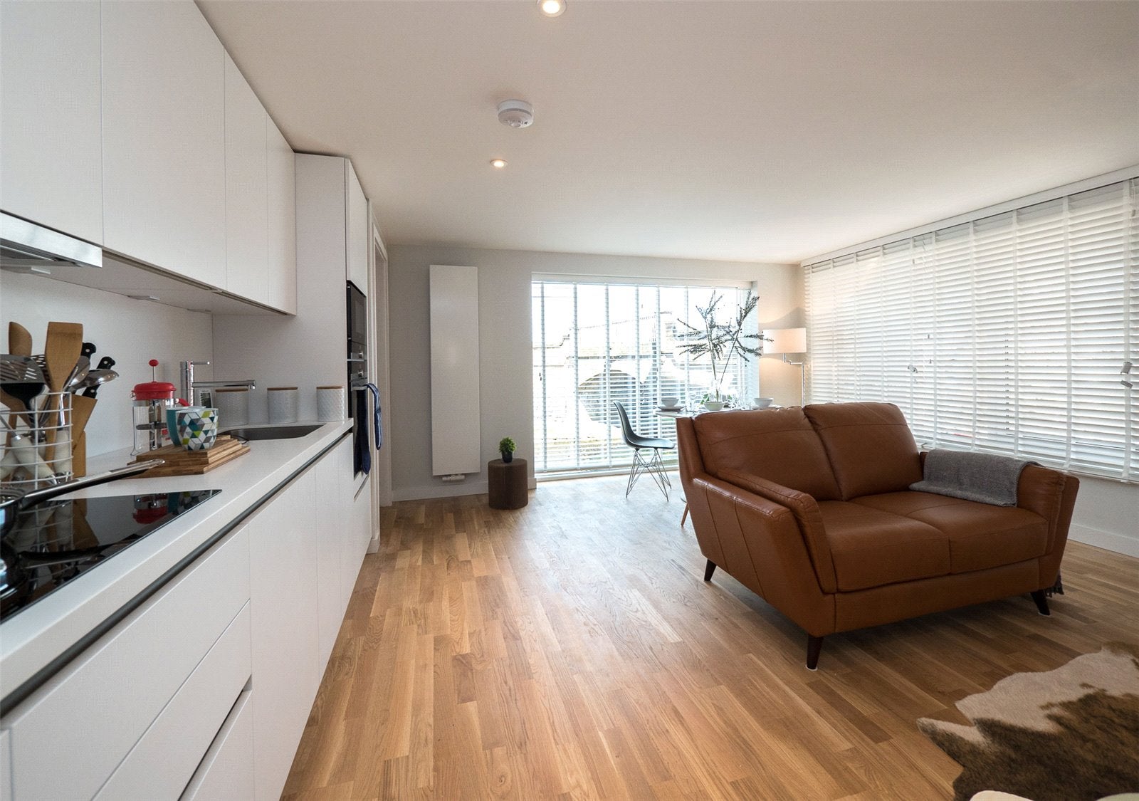 Flat Horne Terrace in City of Edinburgh