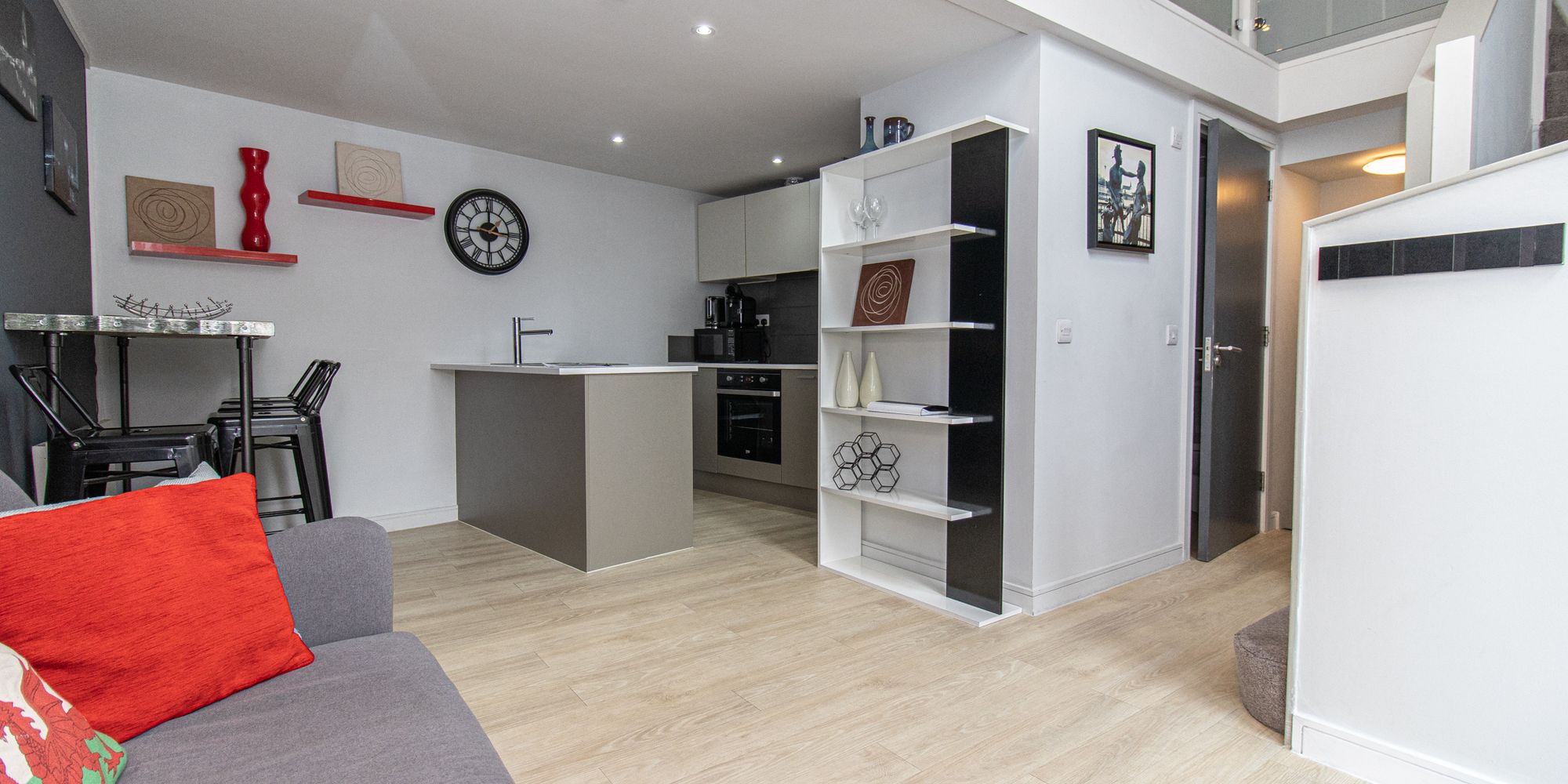 Flat West Close in Cardiff