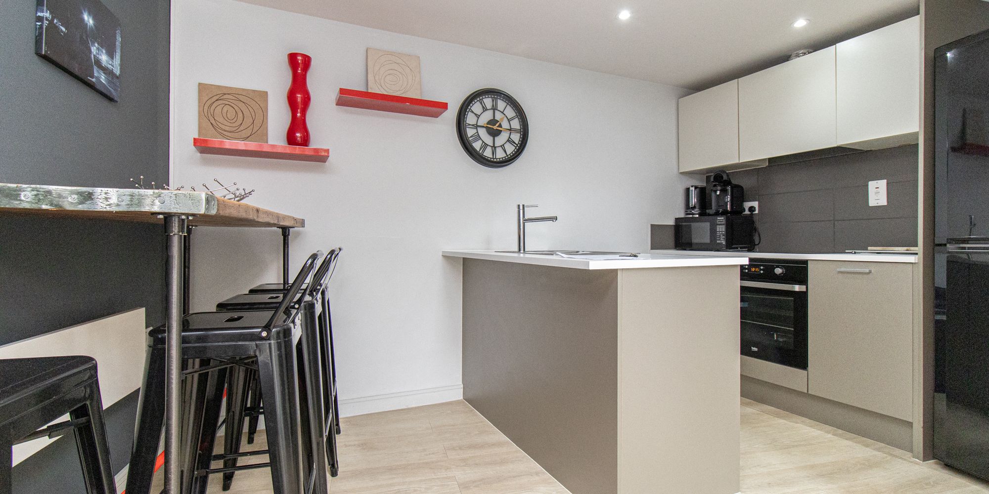 Flat West Close in Cardiff