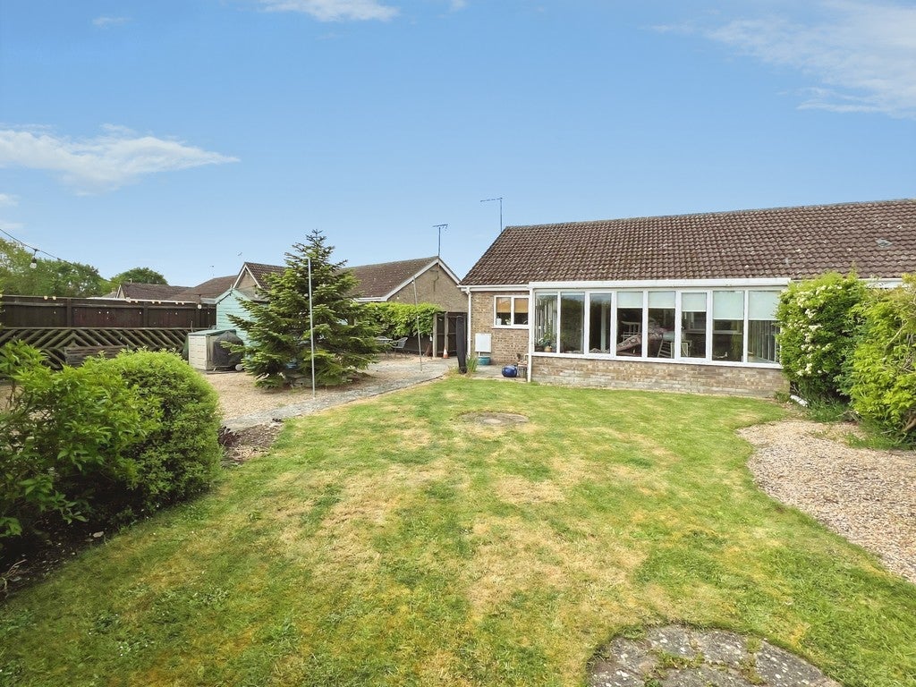 House Meadow Way in Fenland District