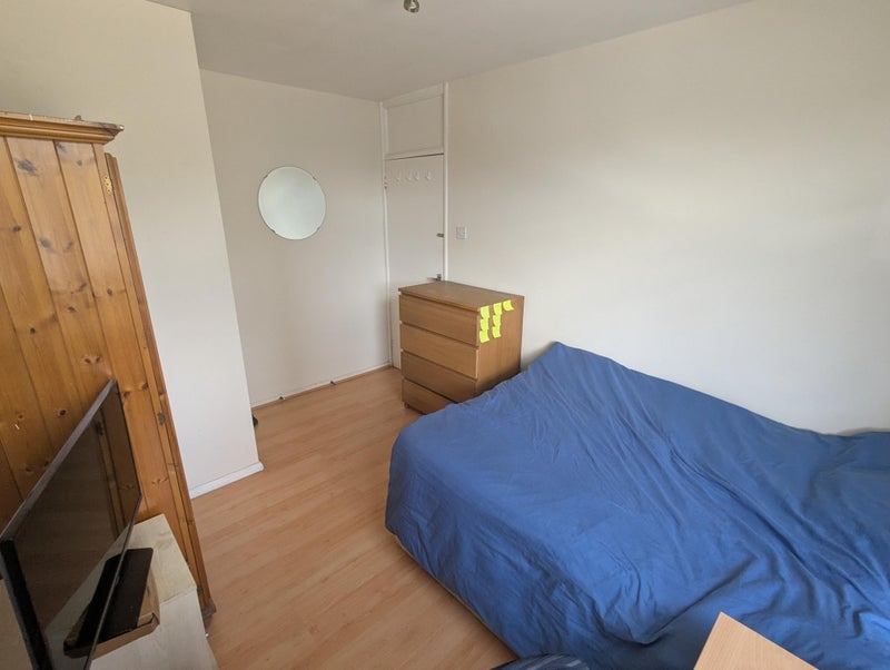 Room Portland Grove in Greater London