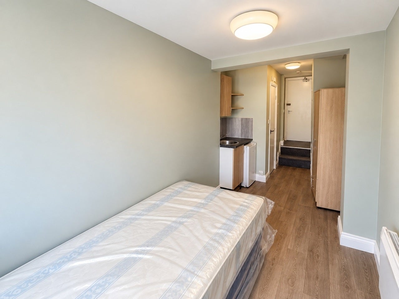 Flat Alford Road in Greater London