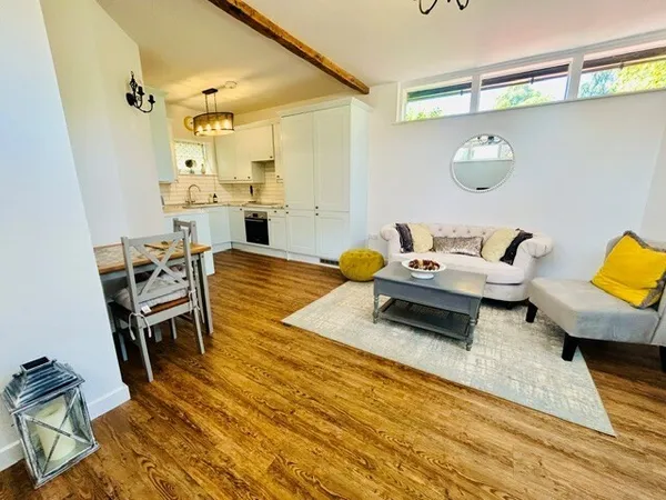 Flat Morland Drive in Tunbridge Wells