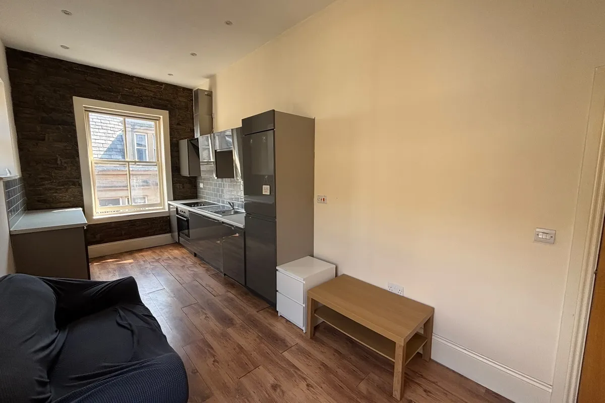 Flat John William Street in Kirklees