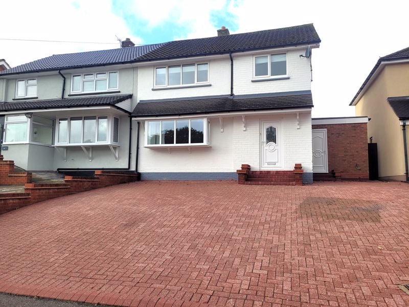 House Harcourt Drive in Birmingham