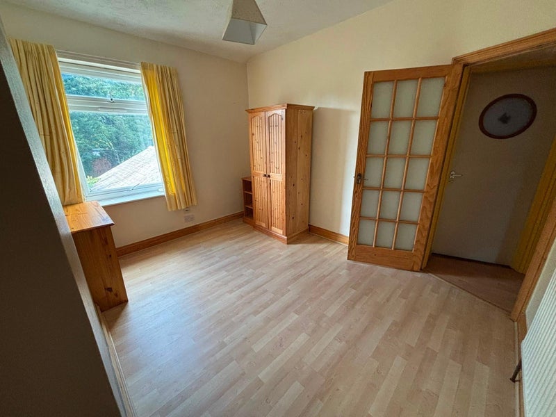 Room Oak Road in Sandwell