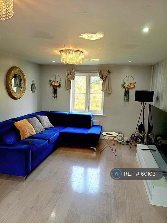 House McCrae Close in North Hertfordshire