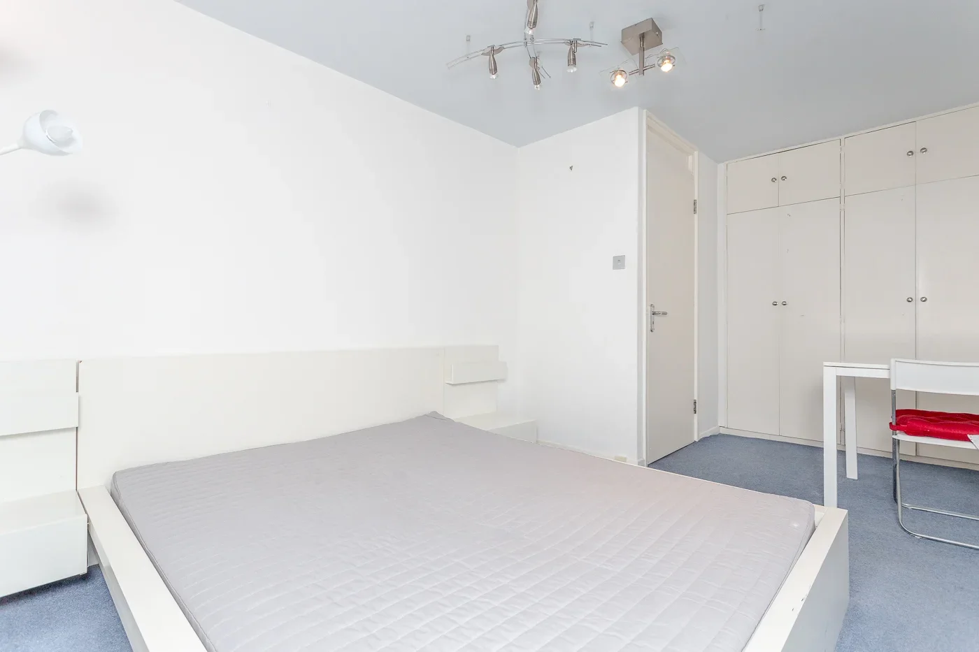 Flat Shrewsbury Road in City of Westminster