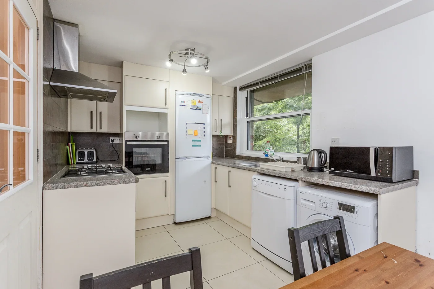 Flat Shrewsbury Road in City of Westminster