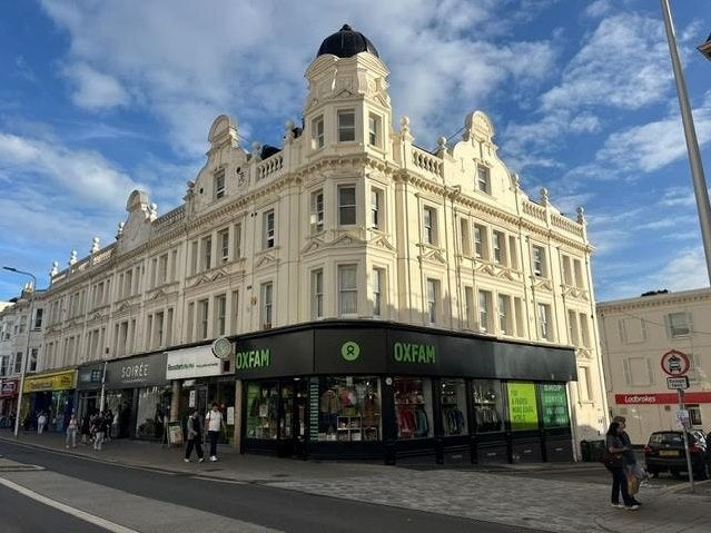 Flat Clarence Square in Brighton