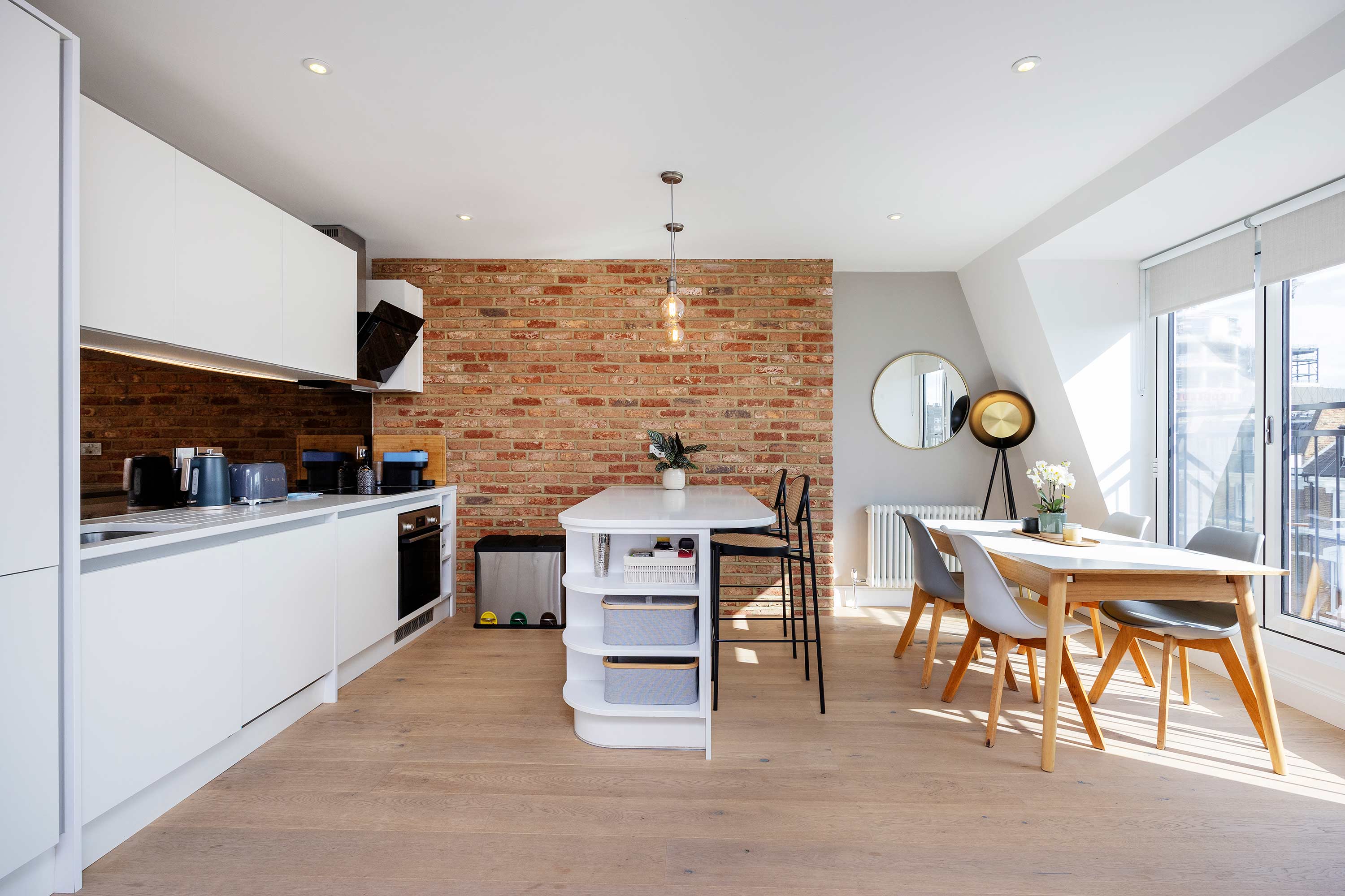 Flat Sinclair Road in Greater London