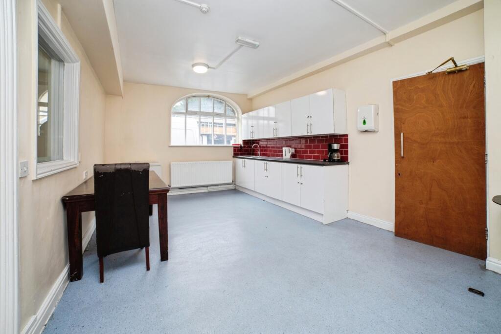 Room Chesterfield Road in Amber Valley