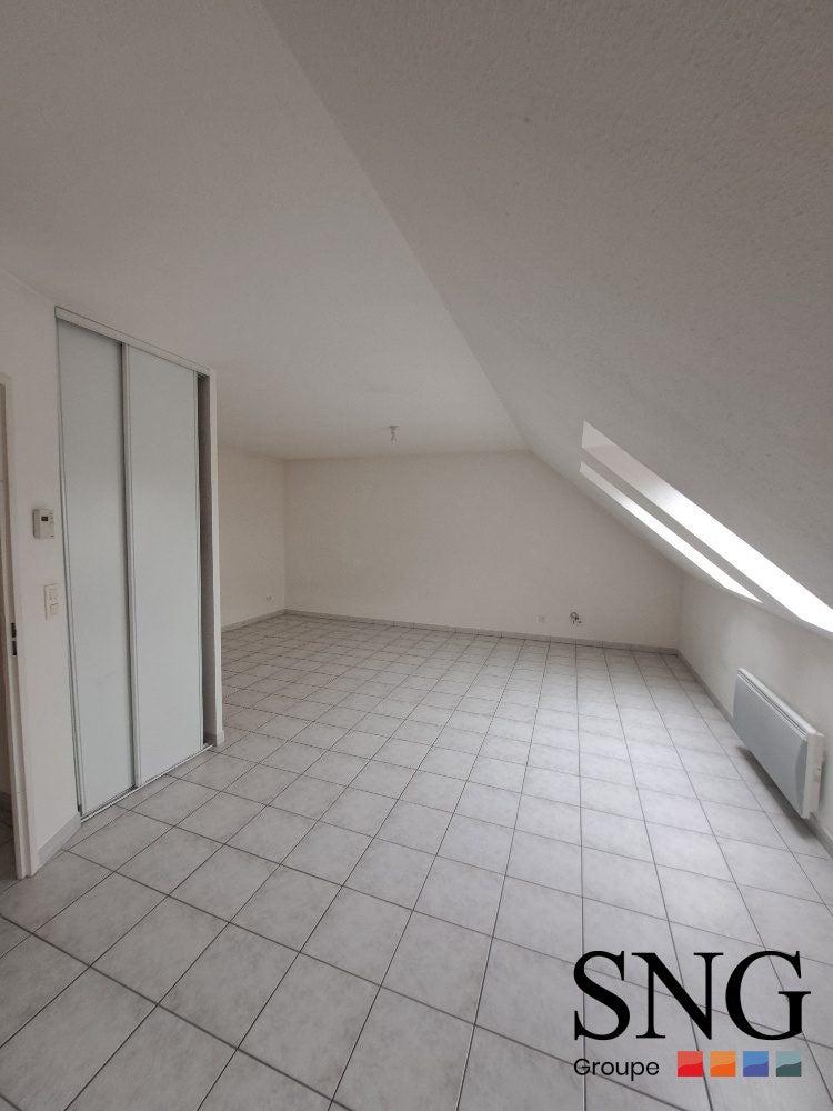 Appartement Rue de la Croix de Pierre à Rouxmesnil-Bouteilles