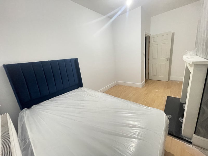 Room Liverpool Road in Salford