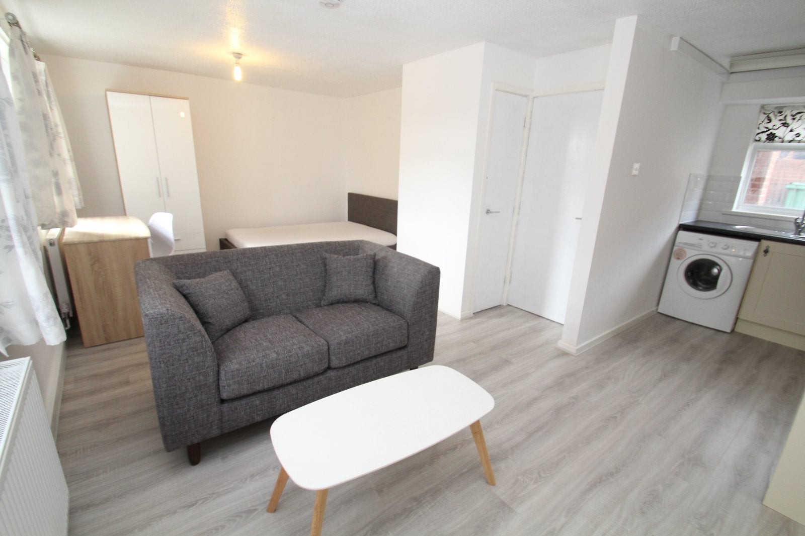 Flat Consort Terrace in Leeds