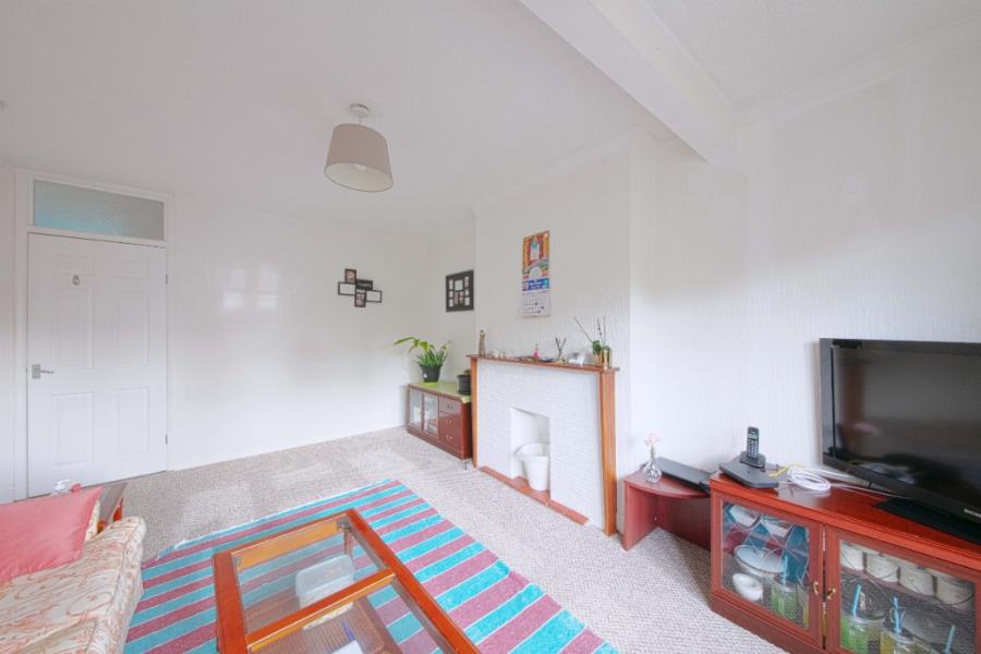 Flat Courtlands in Maidenhead