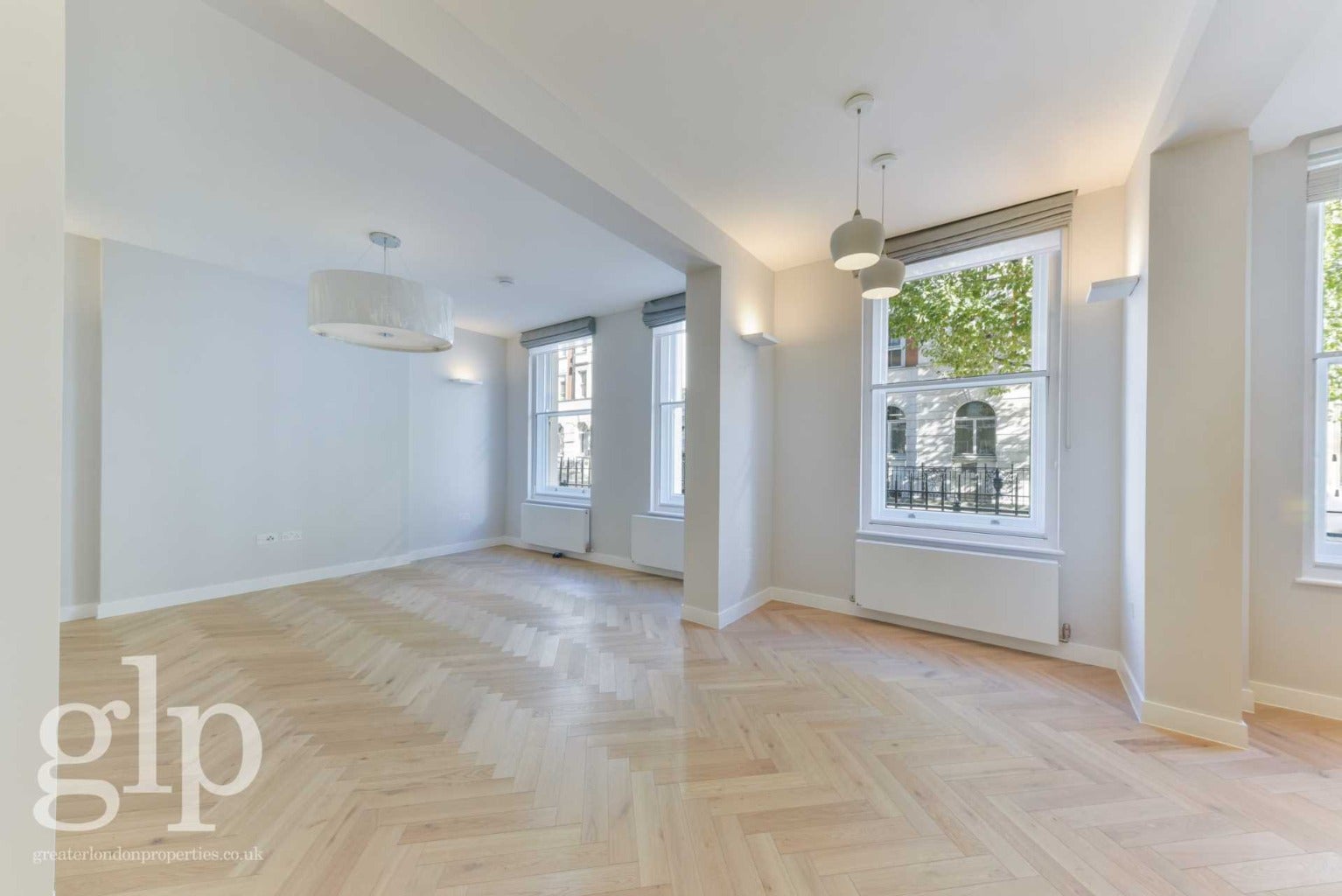Flat Gower Street in Greater London