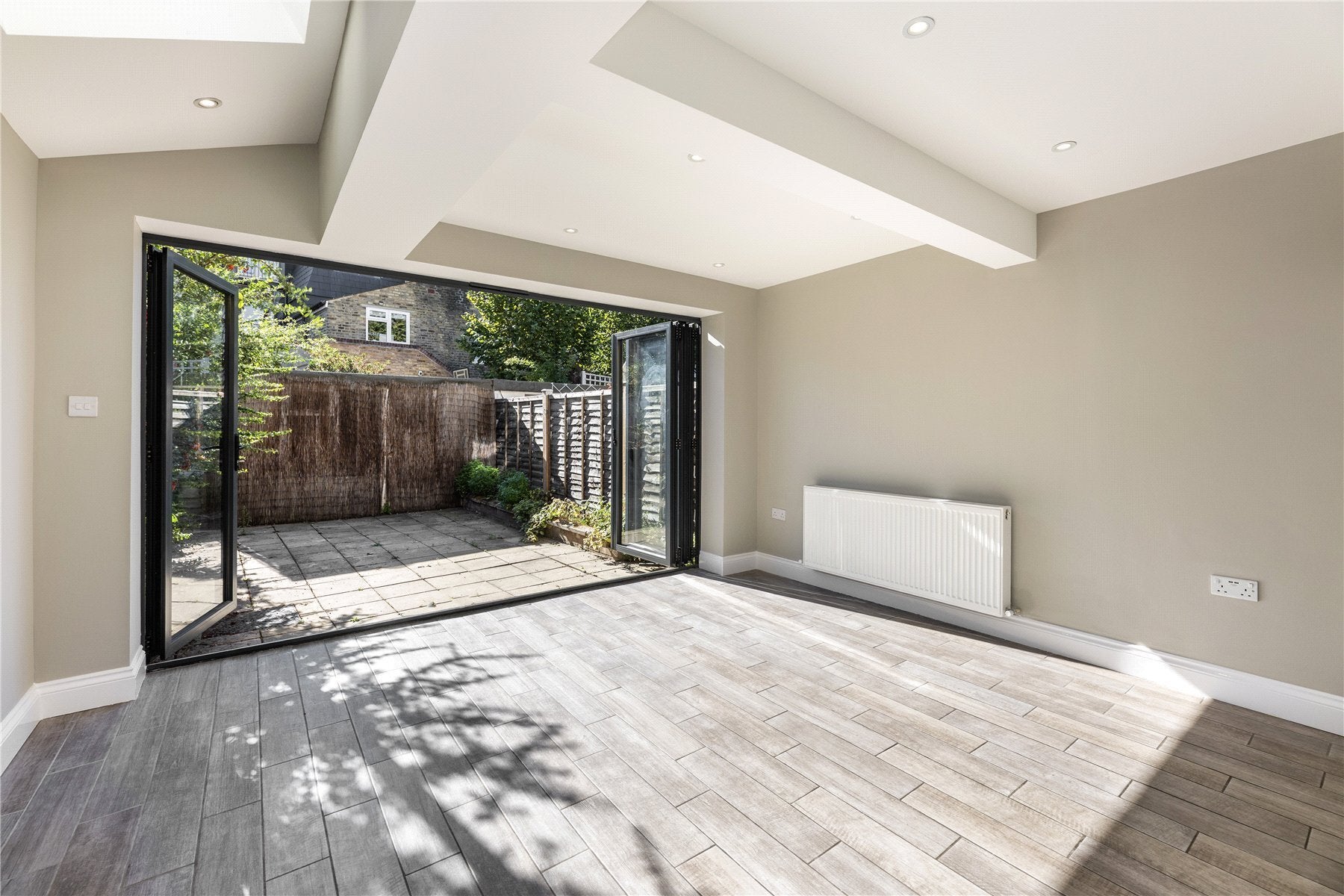 House Brathway Road in Greater London