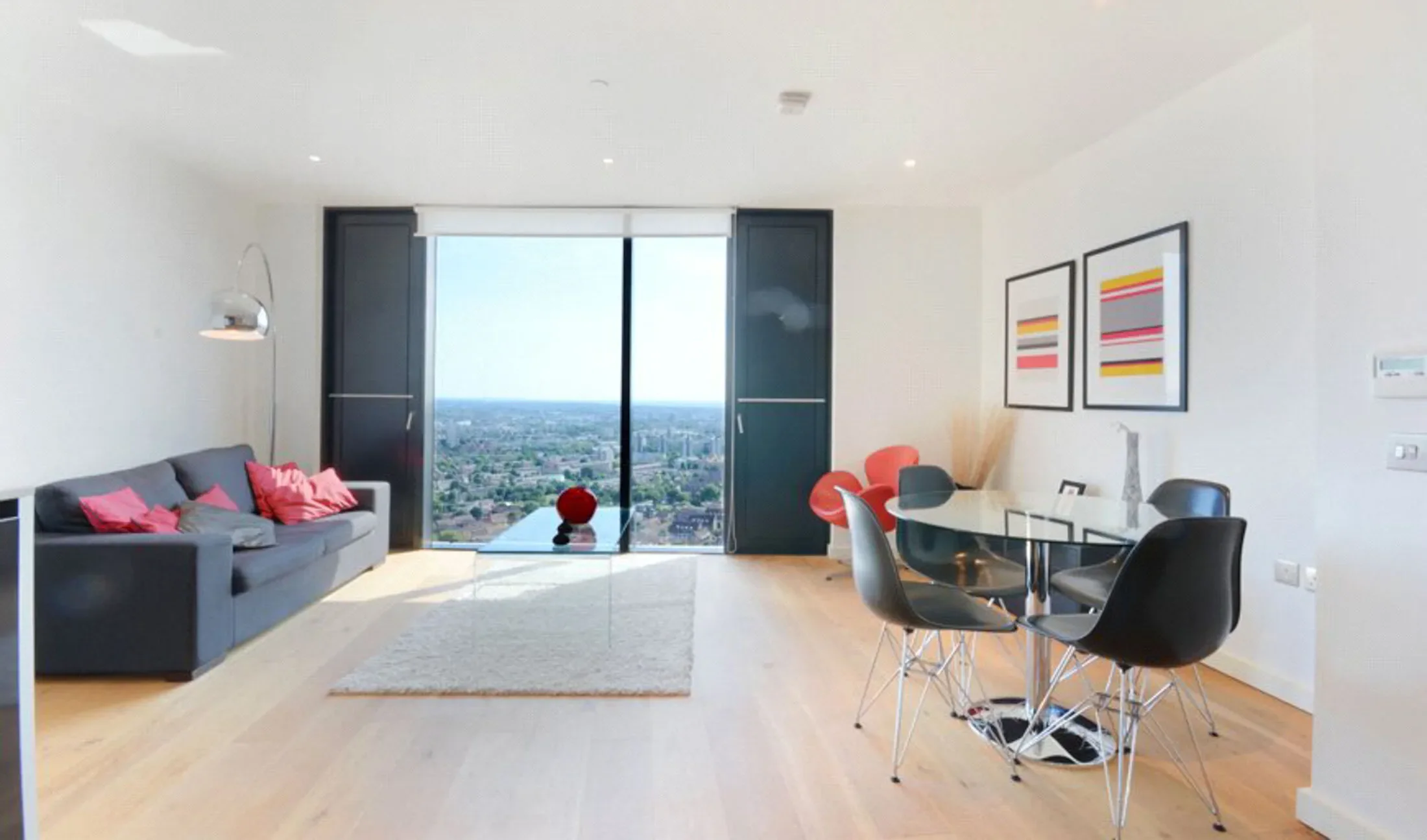 Flat Wollaston Close in Greater London