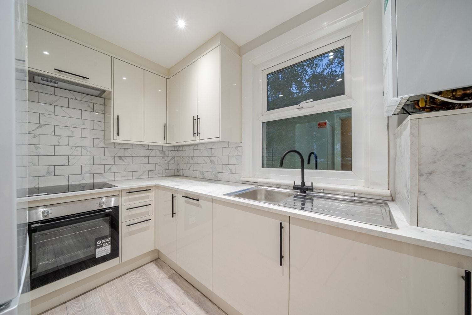Flat Little Heath in Greater London