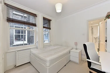Flat New King's Road in Greater London