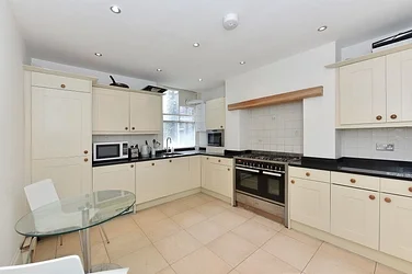 Flat New King's Road in Greater London