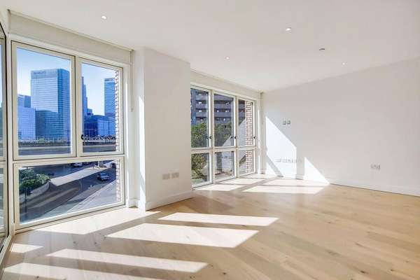 Flat Arniston Way in Greater London