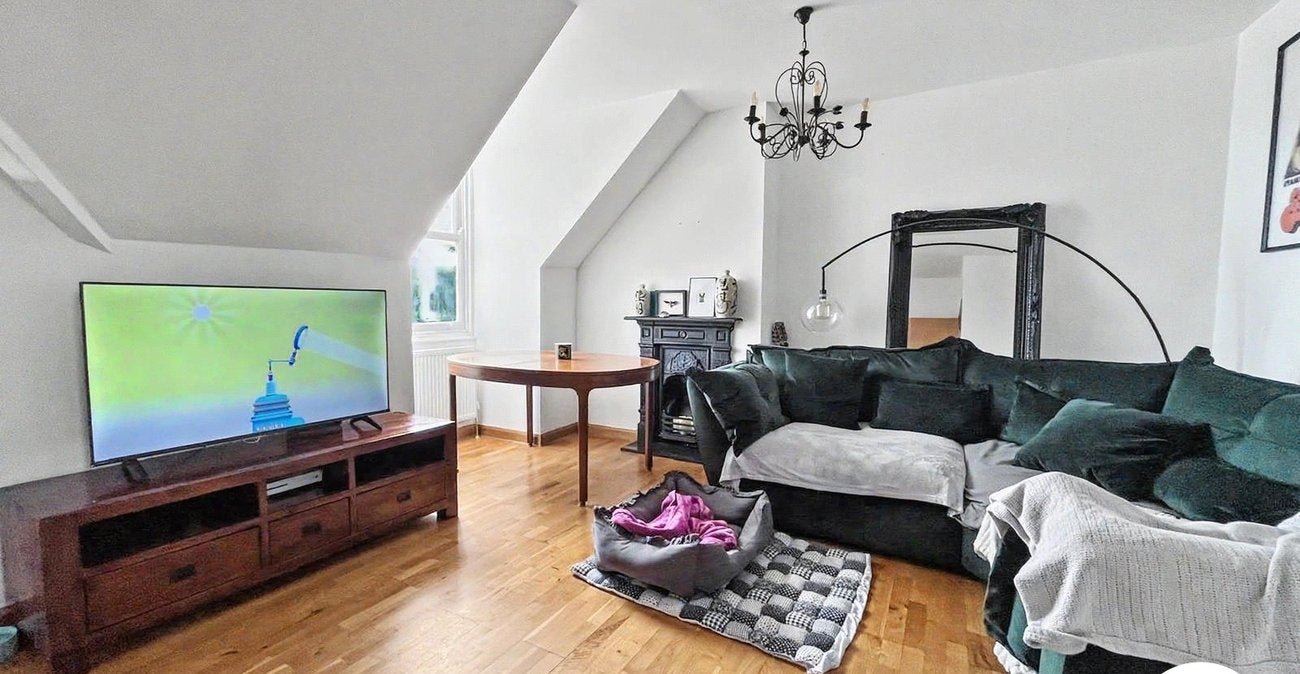 Flat Huntingdon Close in Greater London