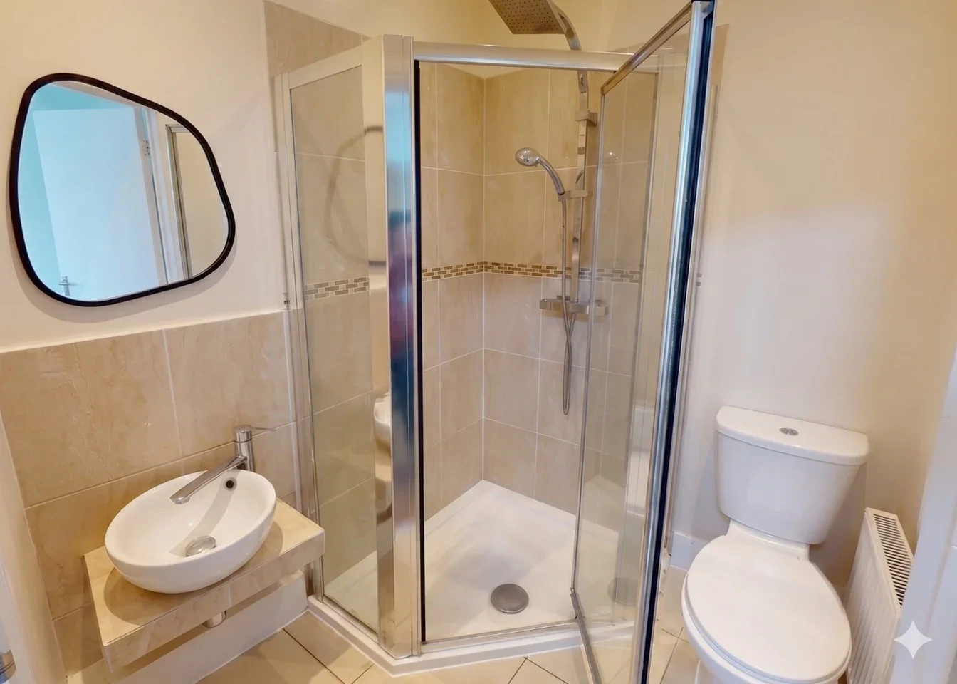 Room Claremont Road in Greater London